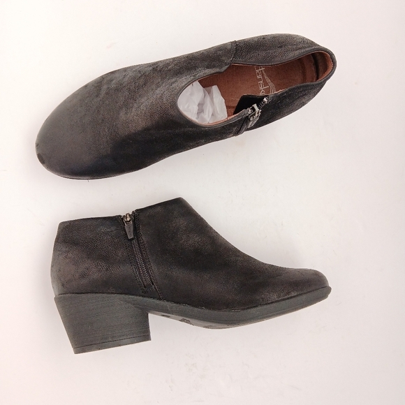 Dansko Raina Black Leather Bootie size 40 - Picture 3 of 6